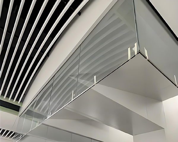 宕昌玻璃宕昌挡烟垂壁