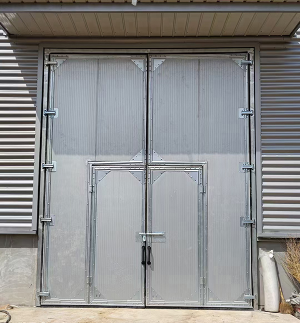 宕昌工业平开门