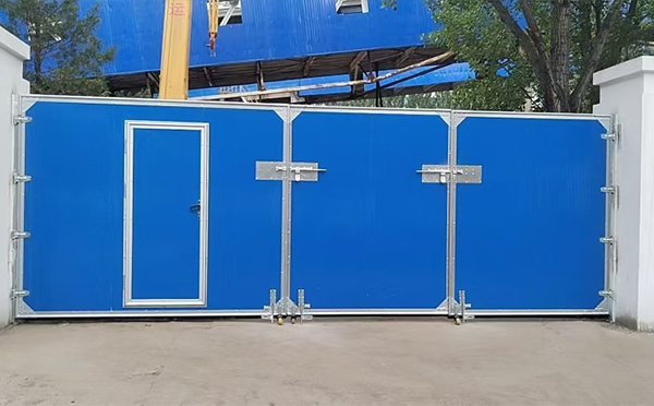 宕昌工业平开门