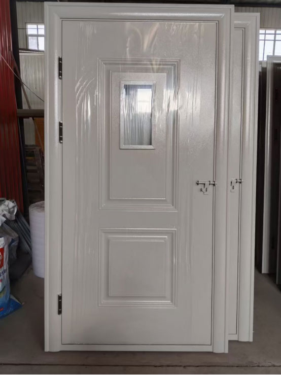 宕昌学校教室门