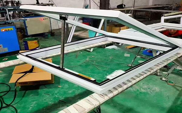 某地下车库出入口宕昌排烟窗配置工程